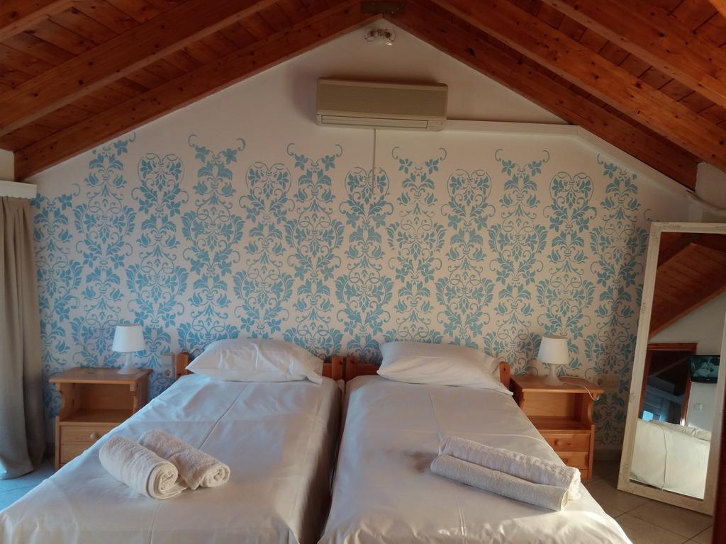 Villa Chloe Attic Agia Efimia Exterior foto